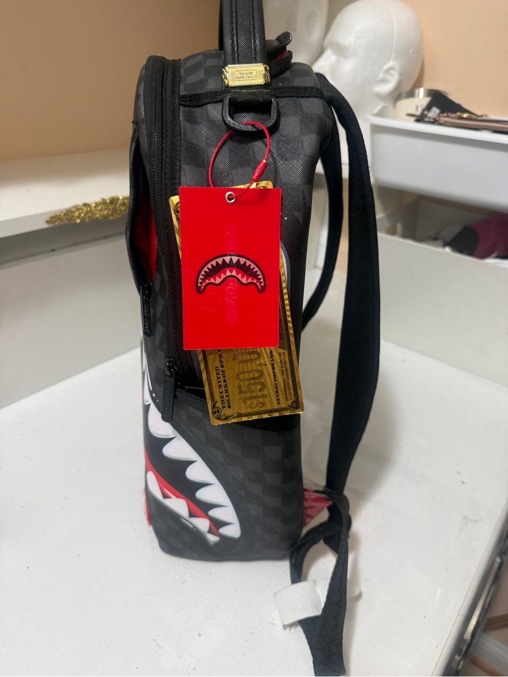 Sprayground Sharks In Paris Balloon Backpack Unisex Black
Shoulder Strap SPR245 - Picture 7 of 16